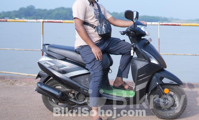 মোটরবাইক Hero Pleasure